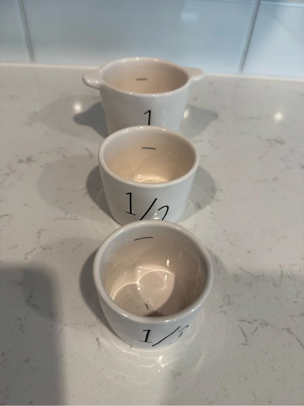 RAE DUNN Nesting Measuring Cups - Set of 3